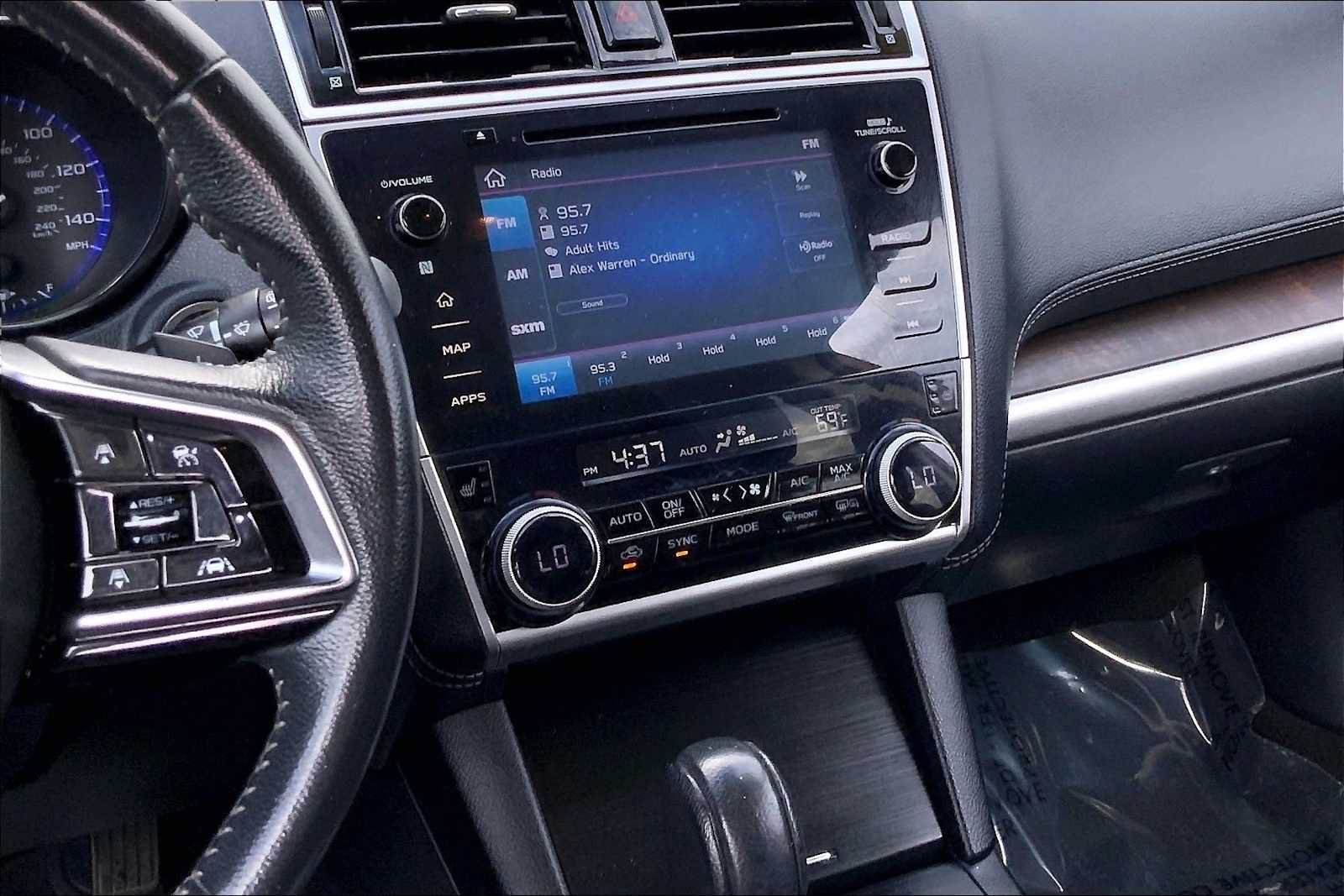 Used 2019 Subaru Outback 2.5i Limited AWD/4WD image 7