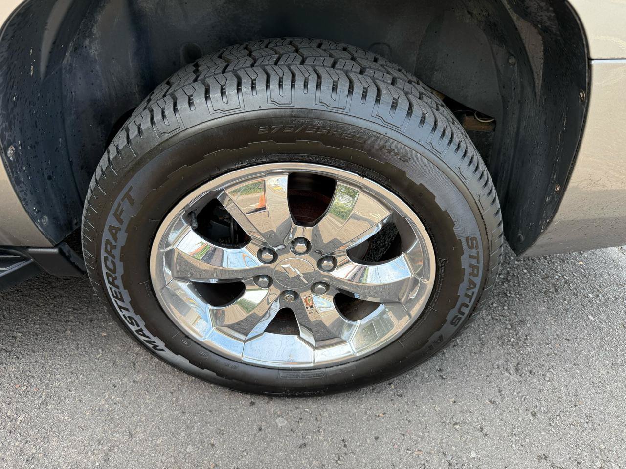 Used 2008 Chevrolet Suburban LTZ w/ LTZ Preferred Equipment Group AWD/4WD image 37