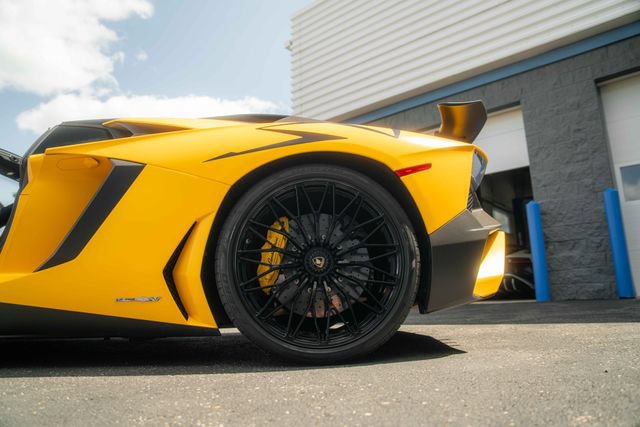 Used 2016 Lamborghini Aventador LP 750-4 Superveloce AWD/4WD image 37