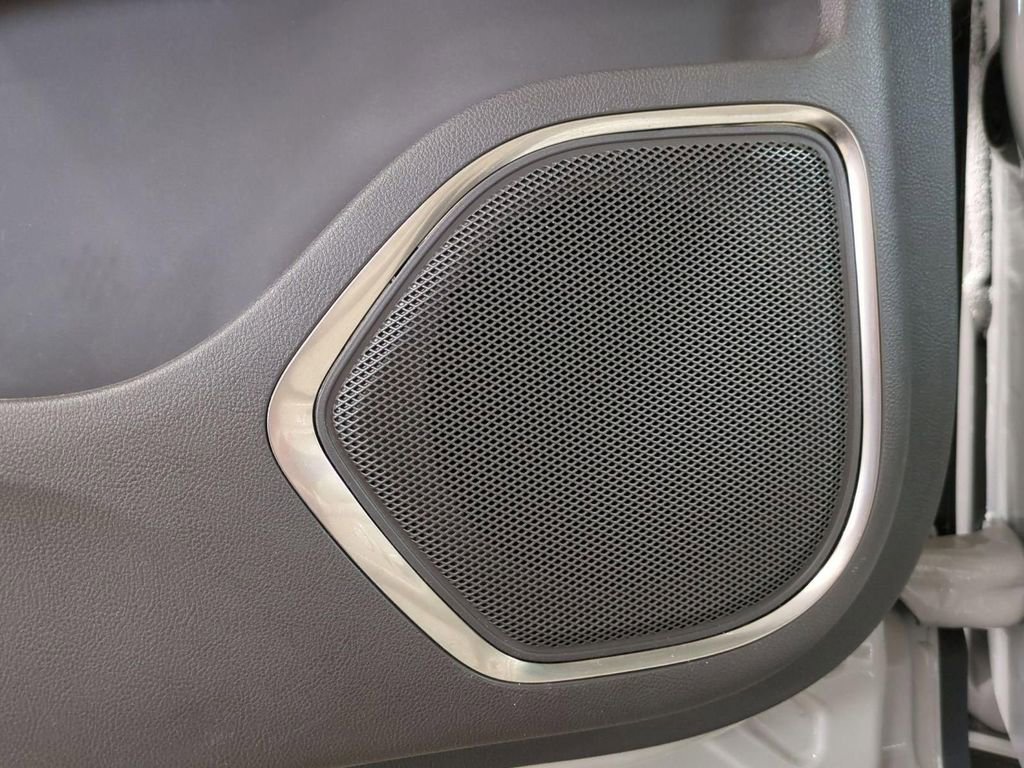 Certified 2023 Lincoln Nautilus Reserve image 17