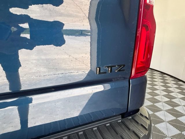 Used 2022 Chevrolet Silverado 1500 LTZ AWD/4WD image 27