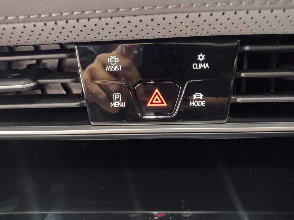 New 2026 Volkswagen Atlas Peak Edition AWD/4WD image 37