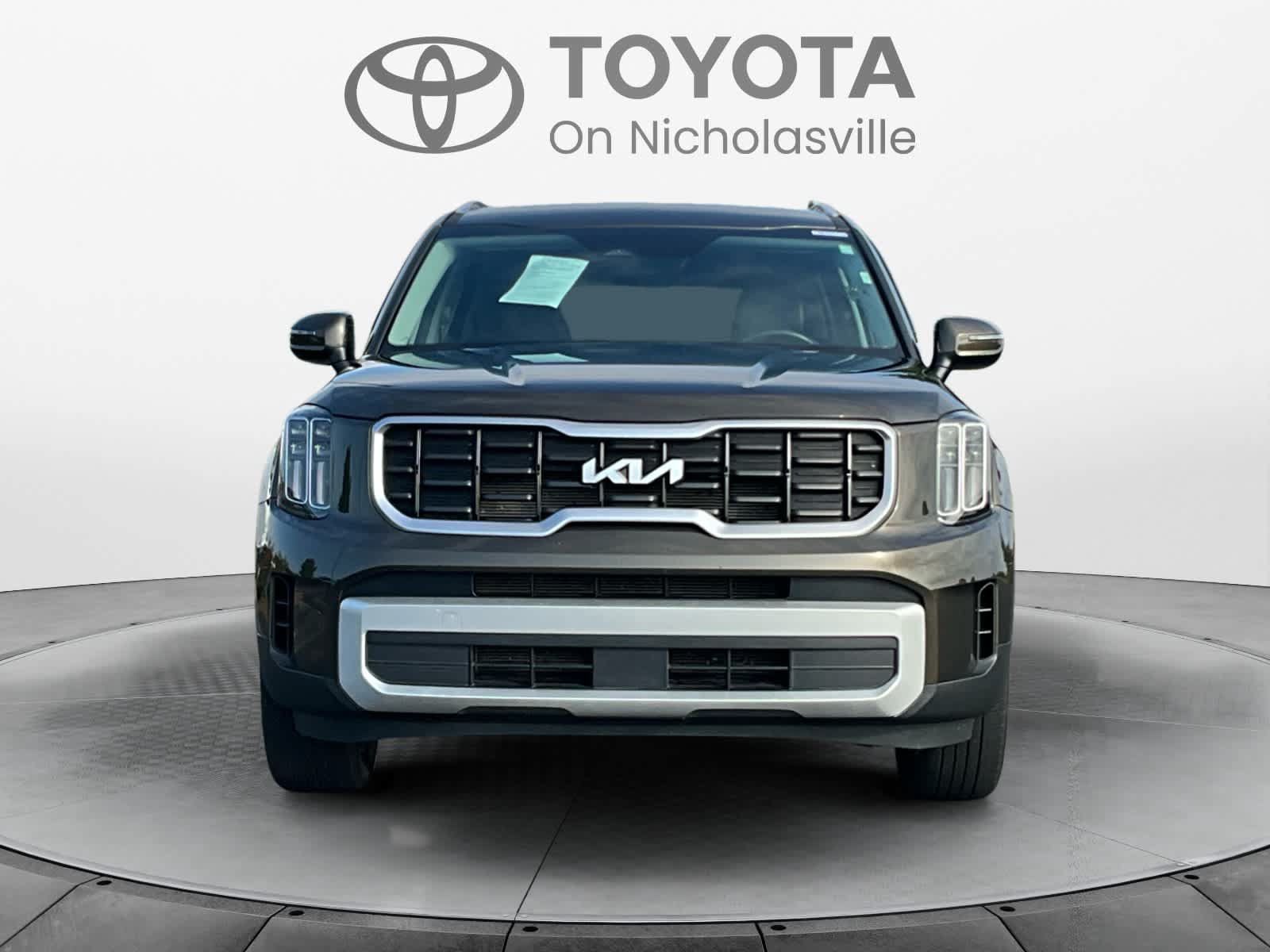 Used 2024 Kia Telluride S w/ S Sunroof Package FWD image 8