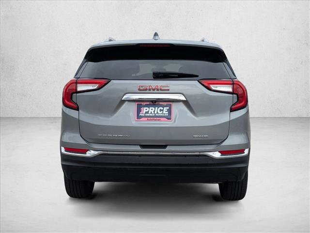 Used 2024 GMC Terrain SLT AWD/4WD image 7