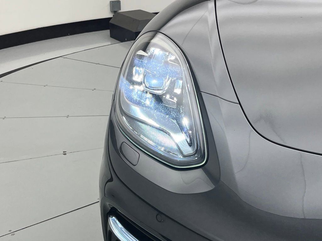 Used 2019 Porsche Panamera 4 image 45