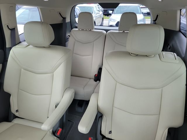 Used 2024 Cadillac XT6 Premium Luxury image 12