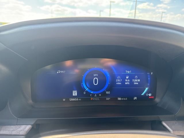 Used 2023 Ford Explorer Platinum w/ Technology Package image 12