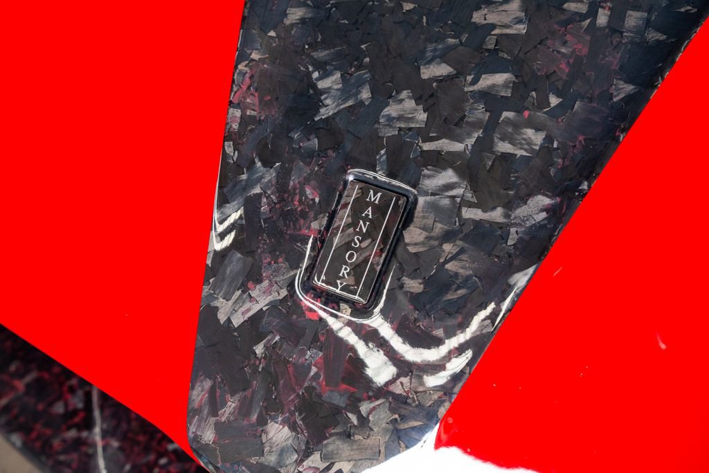 Used 2020 Ferrari 812 Superfast image 19