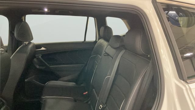 Certified 2023 Volkswagen Tiguan SEL R-Line AWD/4WD image 13