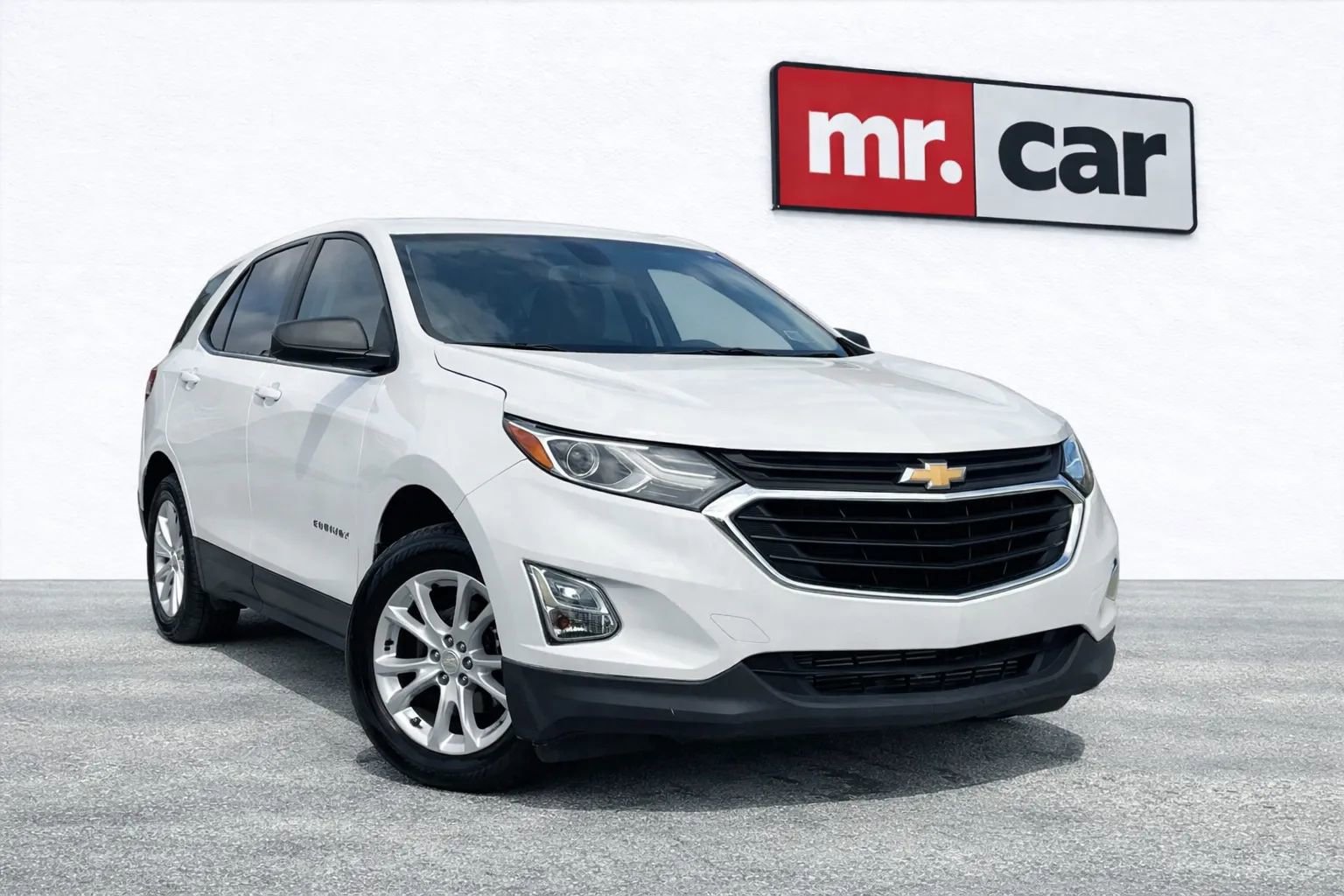Used 2021 Chevrolet Equinox LS w/ LS Convenience Package FWD image 1
