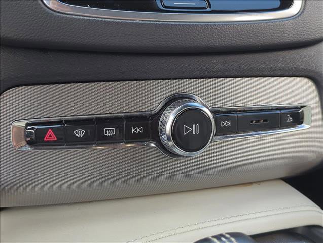 Used 2021 Volvo XC90 T8 R-Design w/ Advanced Package image 12