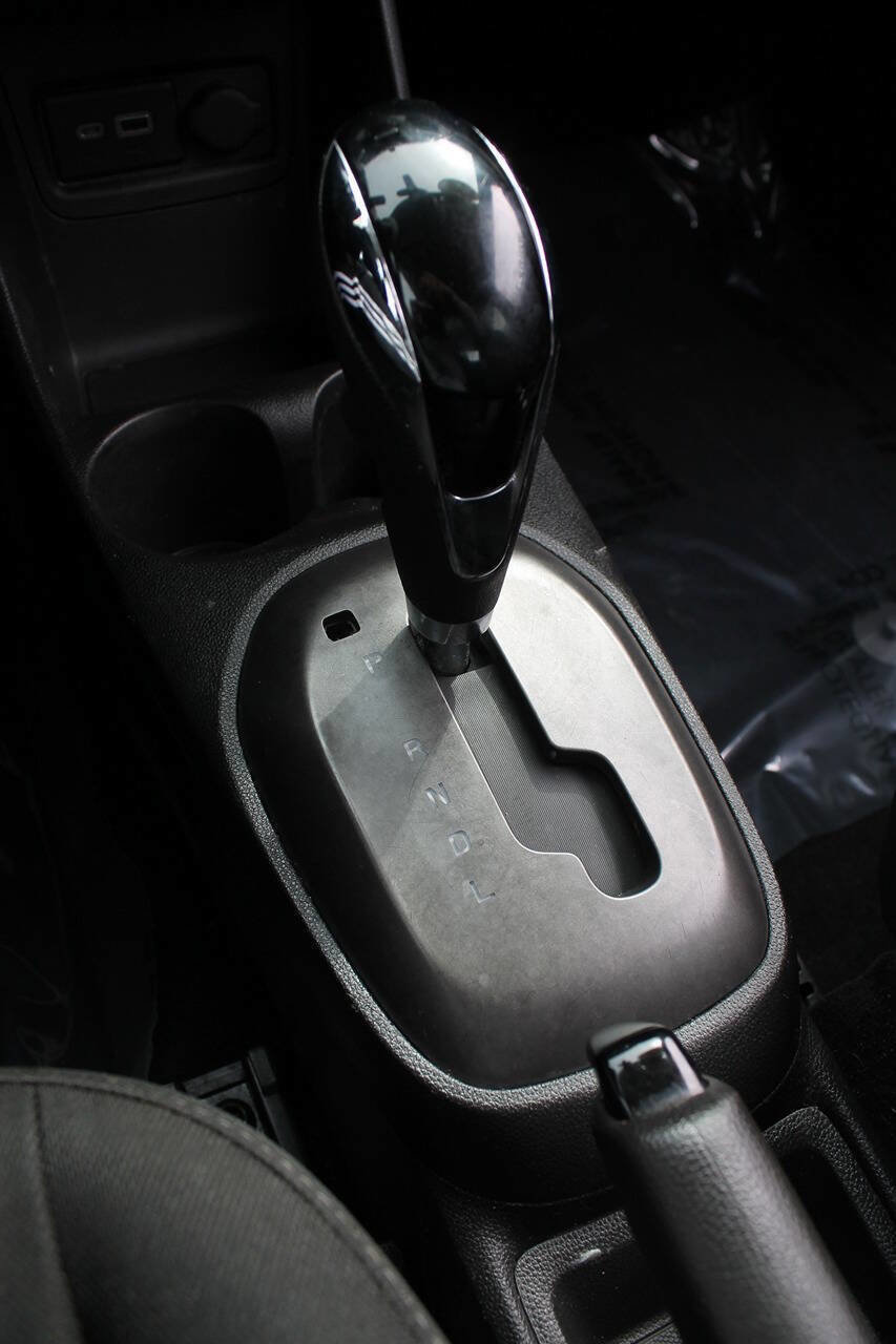 Used 2021 Chevrolet Spark LT image 32