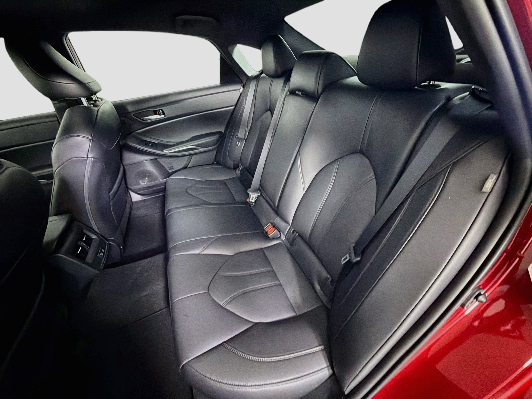 Used 2022 Toyota Avalon XLE FWD image 27