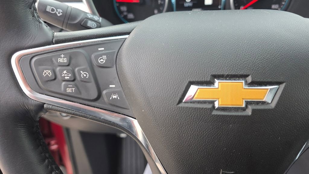 Used 2018 Chevrolet Equinox Premier image 16