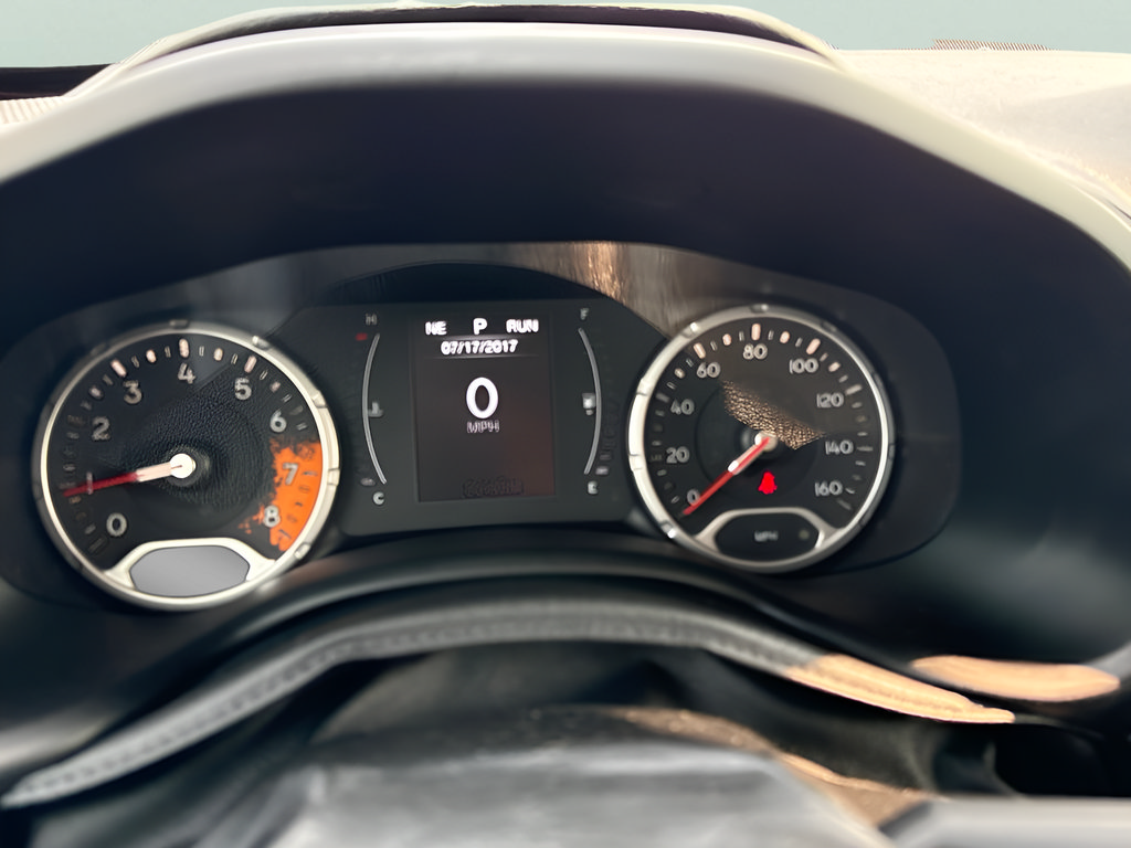 Used 2018 Jeep Renegade Altitude AWD/4WD image 19
