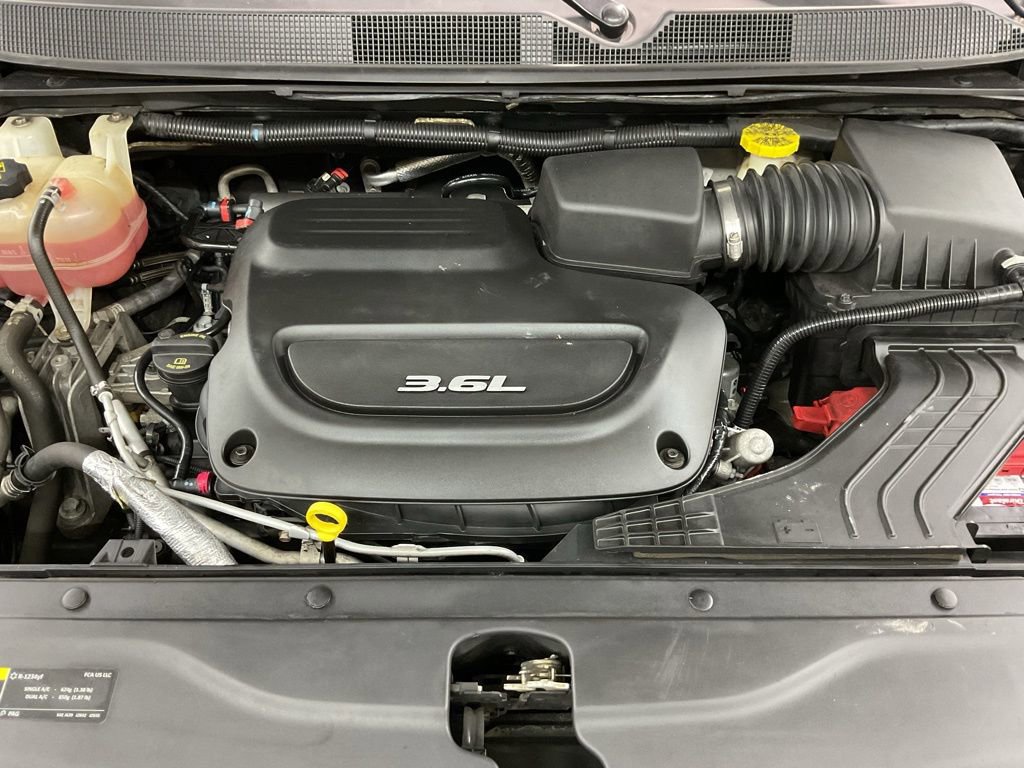 Used 2018 Chrysler Pacifica Limited w/ Tire & Wheel Group image 34