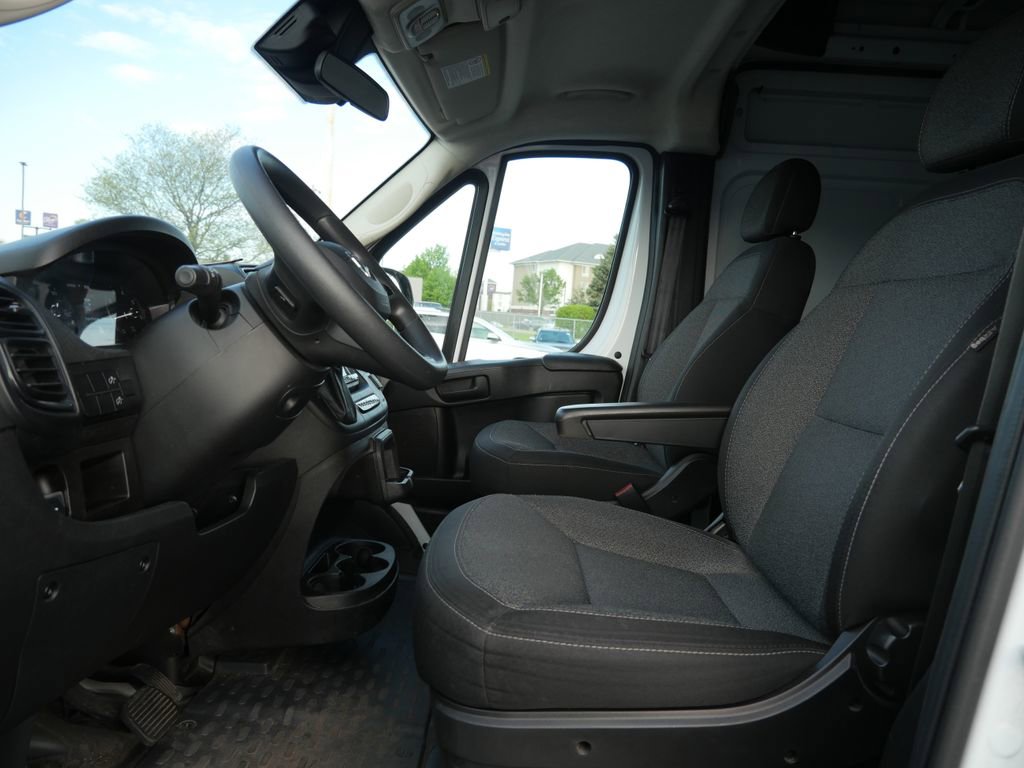 Used 2023 RAM ProMaster 2500 FWD image 12
