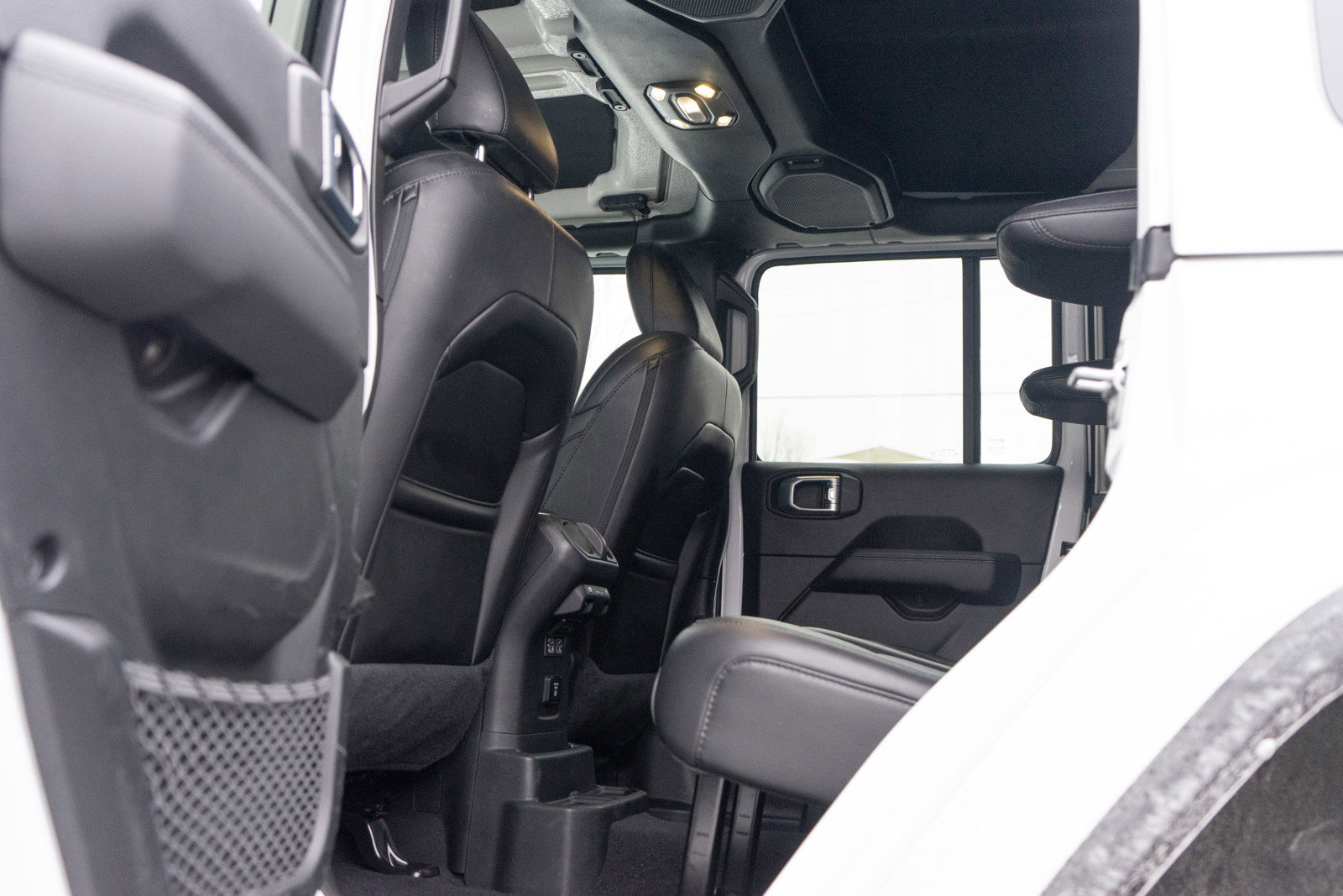 Used 2021 Jeep Wrangler Unlimited Sahara image 27