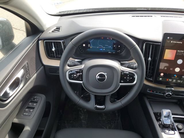 New 2026 Volvo XC60 B5 Plus w/ Protection Package Premier image 23