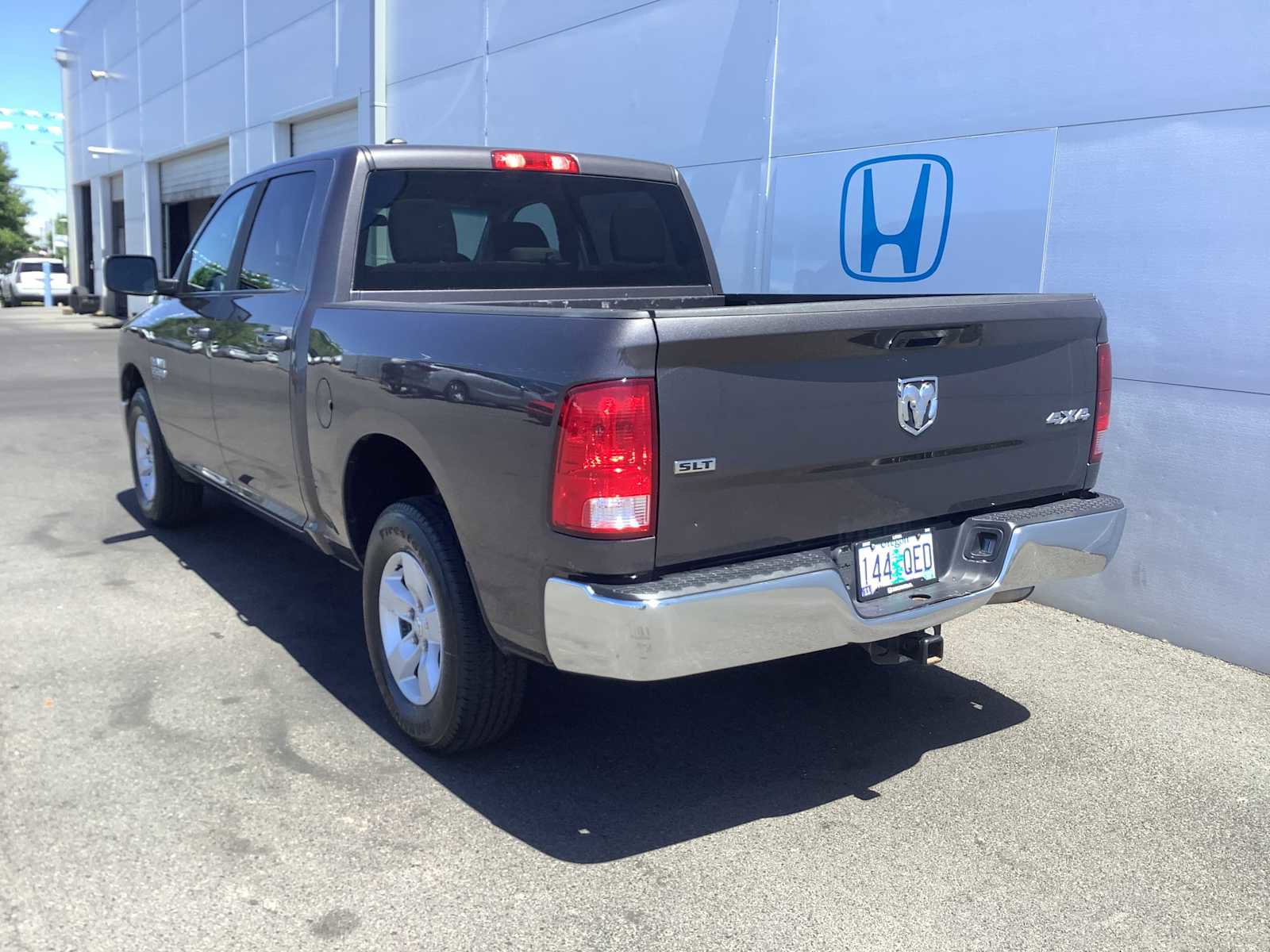 Used 2021 RAM 1500 Classic SLT AWD/4WD image 4