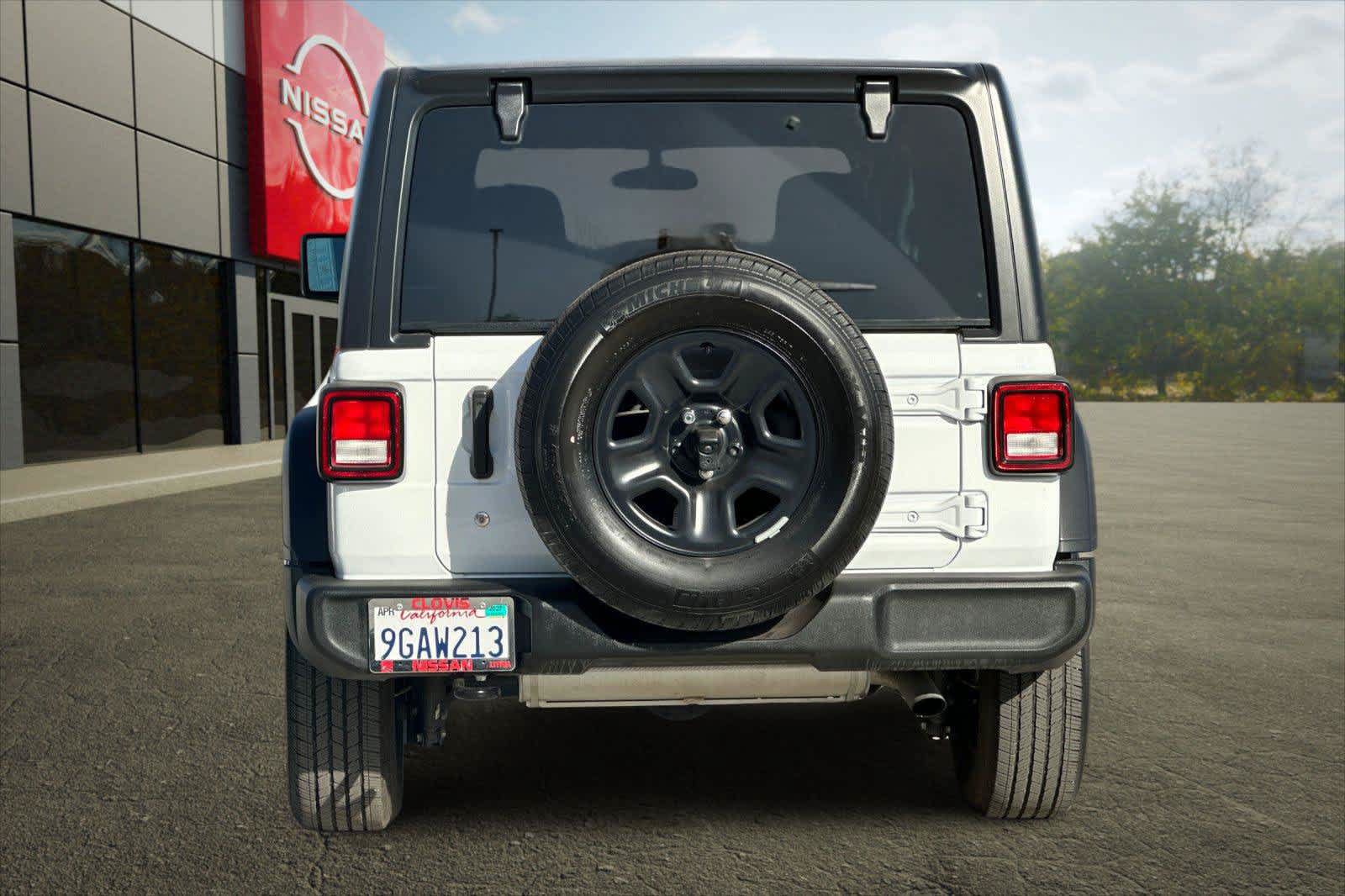 Used 2023 Jeep Wrangler Sport AWD/4WD image 7