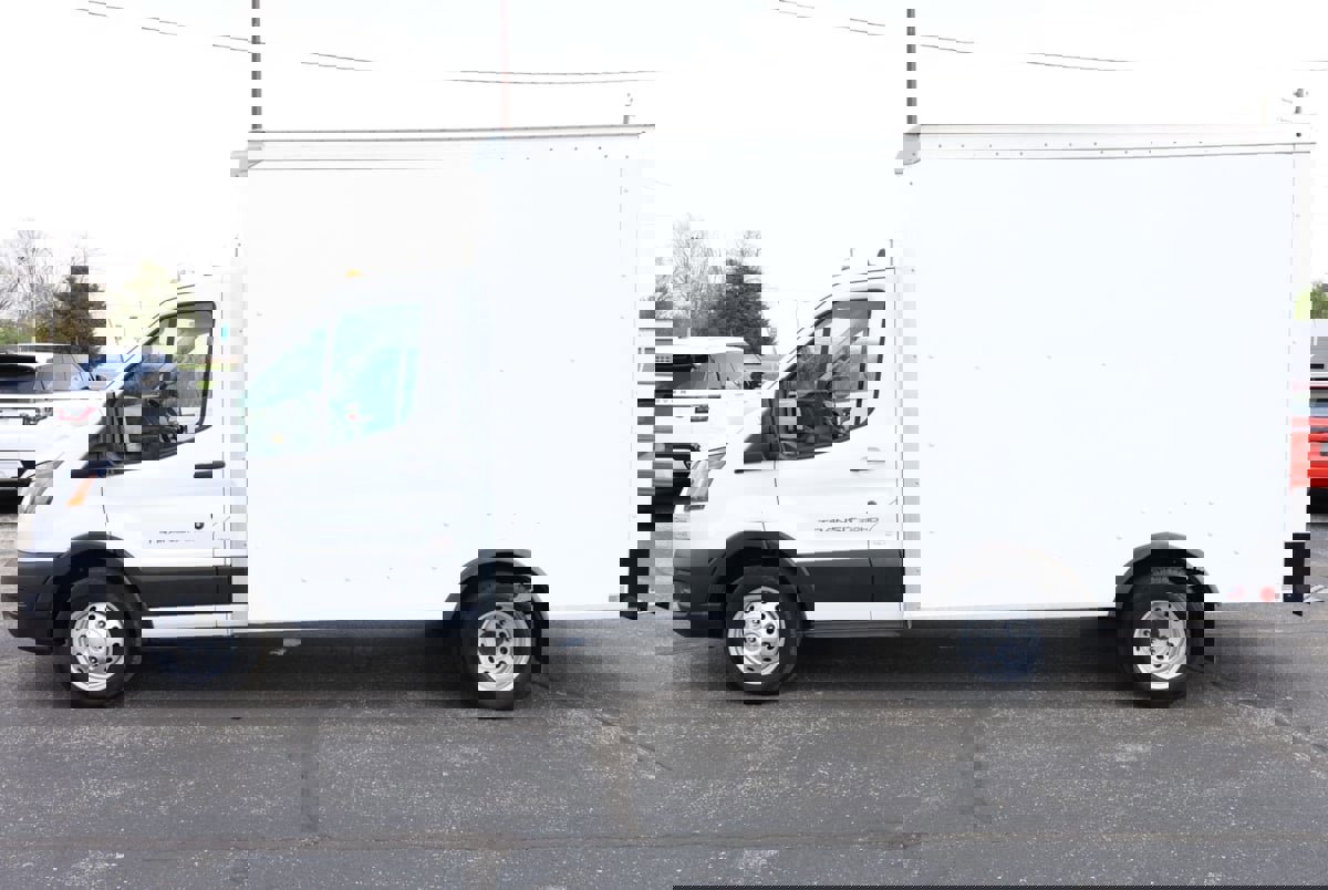 Used 2023 Ford Transit 350 DRW image 6