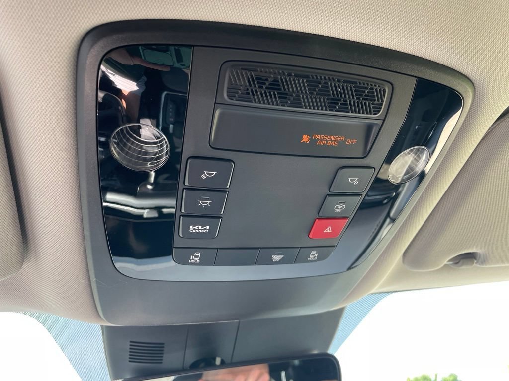 New 2027 Kia Carnival FWD image 19
