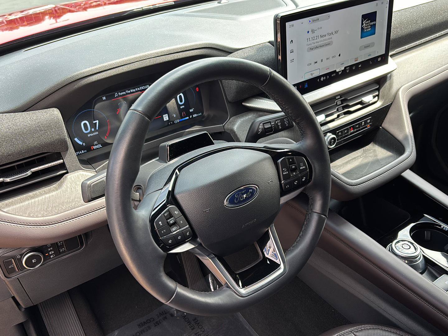 Used 2026 Ford Explorer Platinum AWD/4WD image 14