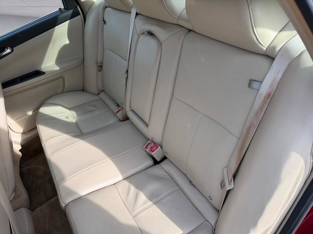 Used 2009 Chevrolet Impala LT w/ Luxury Edition Package image 17
