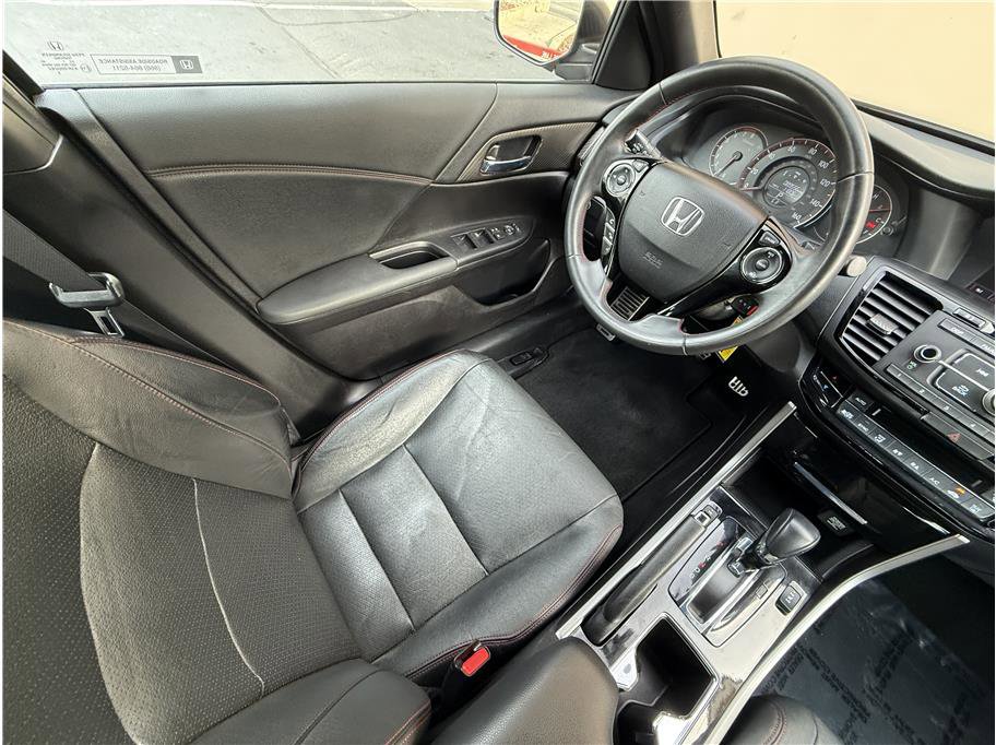Used 2017 Honda Accord Sport Special Edition image 9
