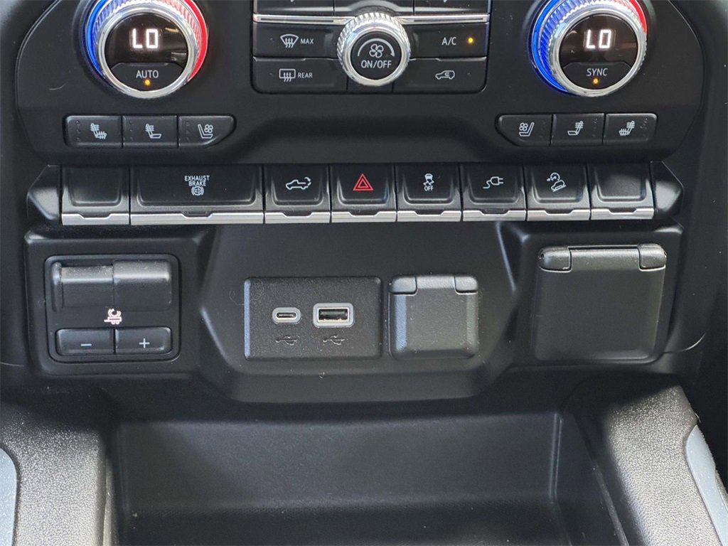 Used 2021 GMC Sierra 2500 AT4 w/ Gooseneck/5TH Wheel Package image 9