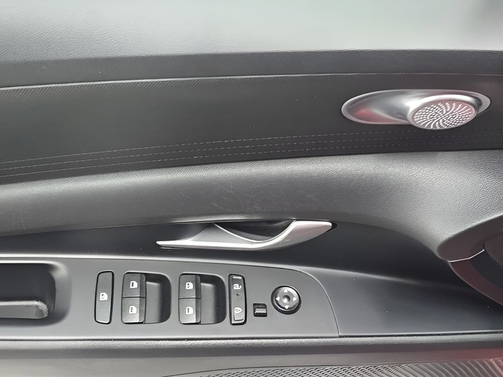 Used 2024 Hyundai Elantra SEL FWD image 11