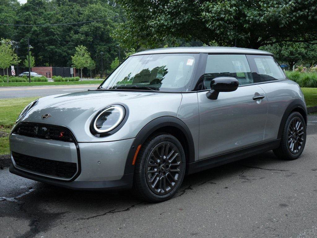 Certified 2025 MINI Cooper S image 37
