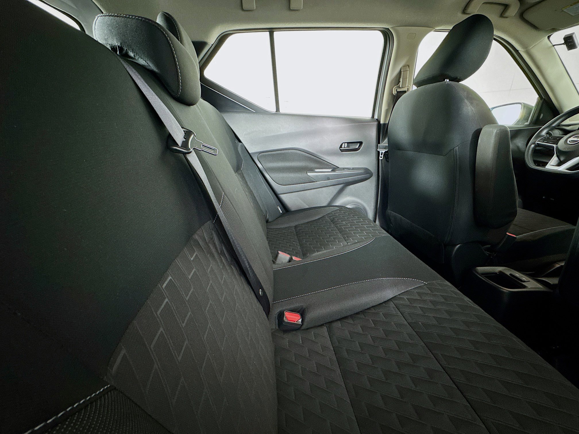 Used 2022 Nissan Kicks S image 26