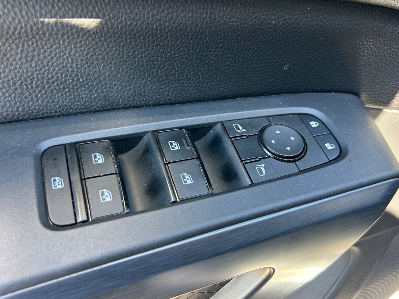 Certified 2025 Nissan Pathfinder Rock Creek AWD/4WD image 28