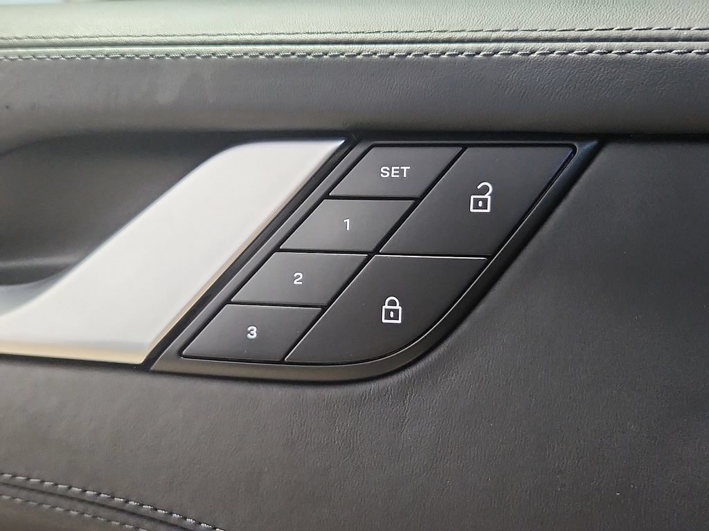 Certified 2022 Porsche 911 Turbo AWD/4WD image 24