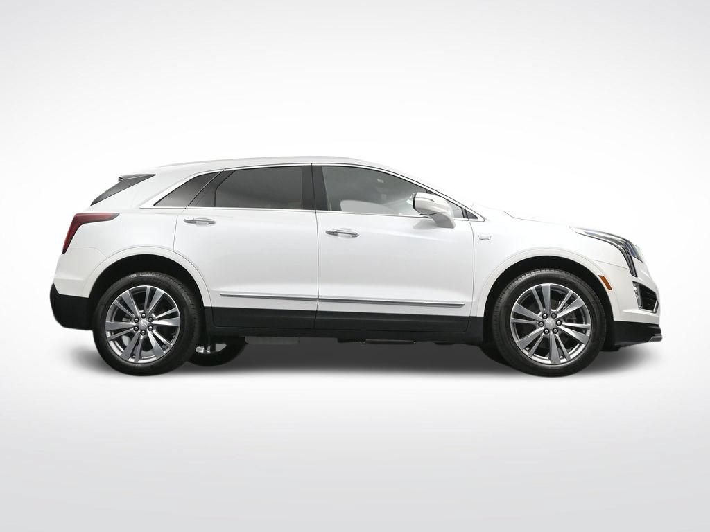 Certified 2025 Cadillac XT5 Premium Luxury AWD/4WD image 29