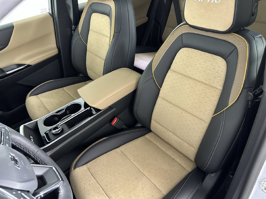 New 2027 Chevrolet Equinox ACTIV w/ Safety and Technology Package AWD/4WD image 21