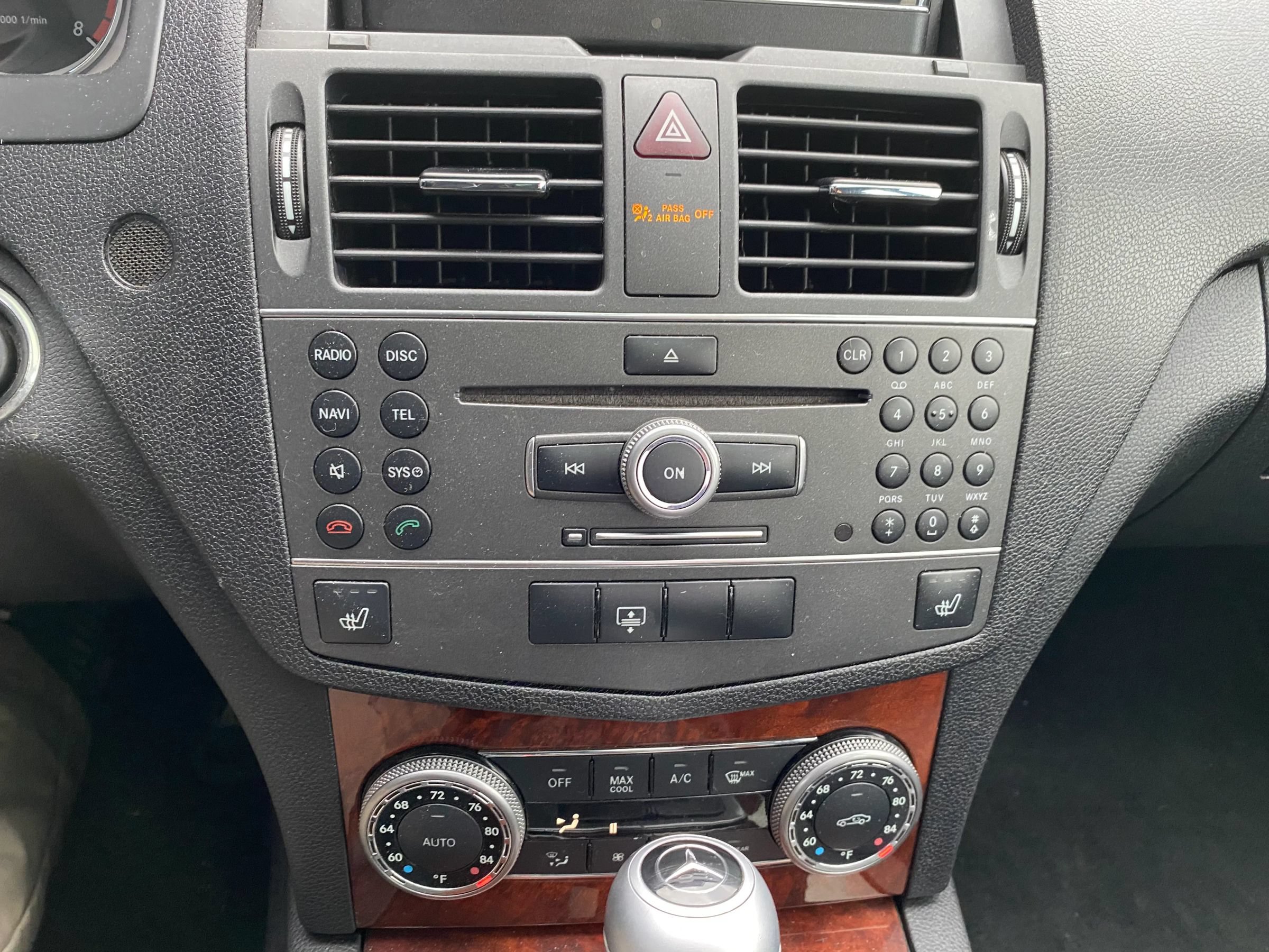 Used 2011 Mercedes-Benz C 300 4MATIC Sedan image 19