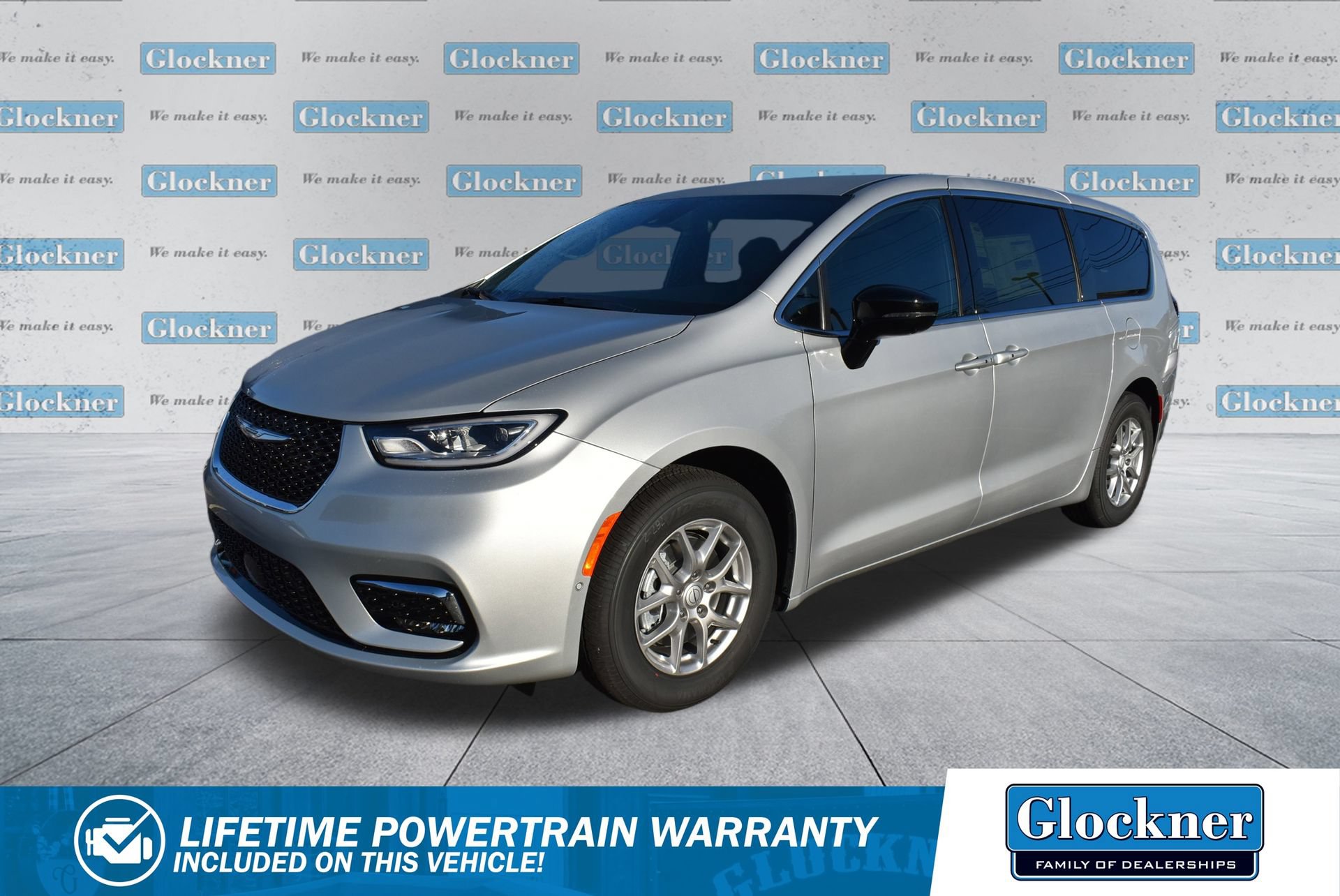 New 2026 Chrysler Pacifica Select FWD image 1