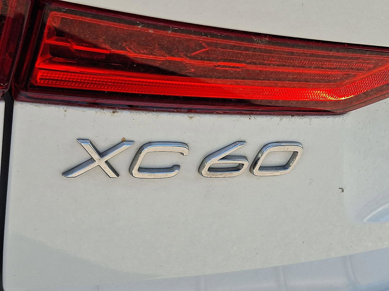 Certified 2023 Volvo XC60 T8 Ultimate w/ Climate Package AWD/4WD image 29