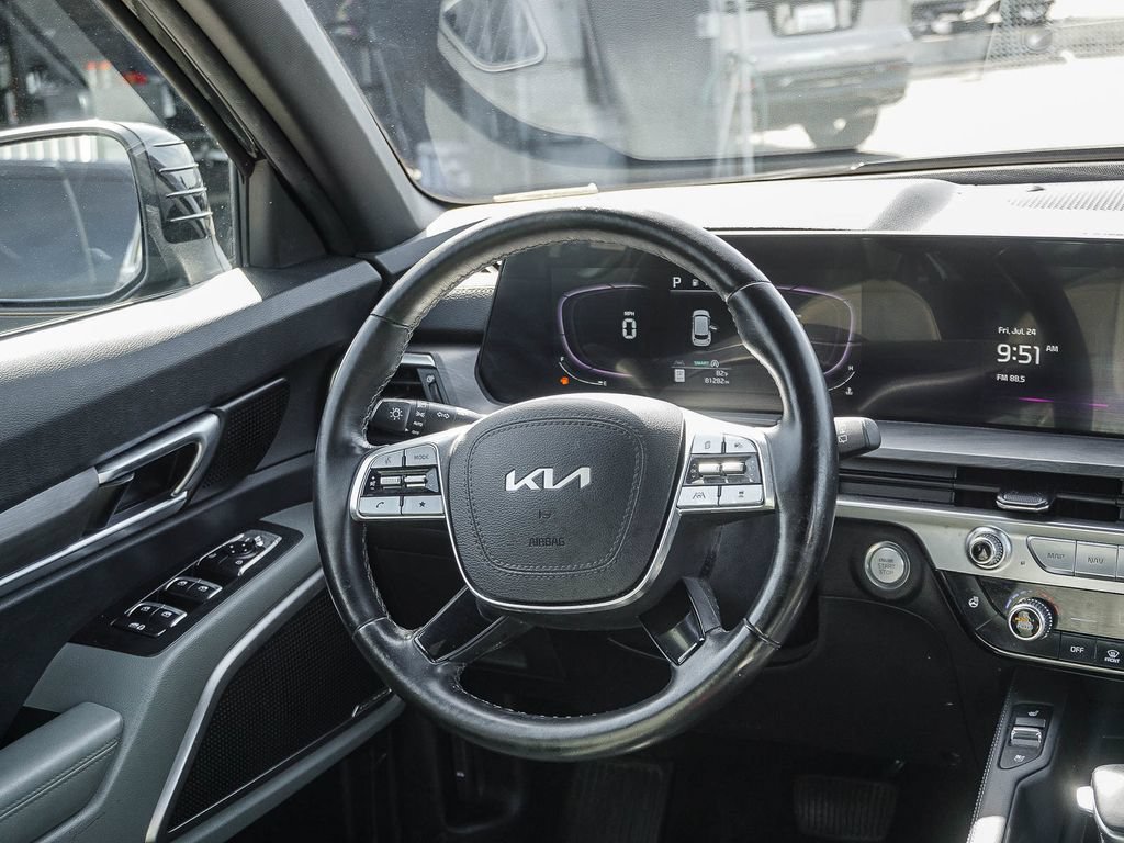 Used 2023 Kia Telluride EX X-Line AWD/4WD image 16