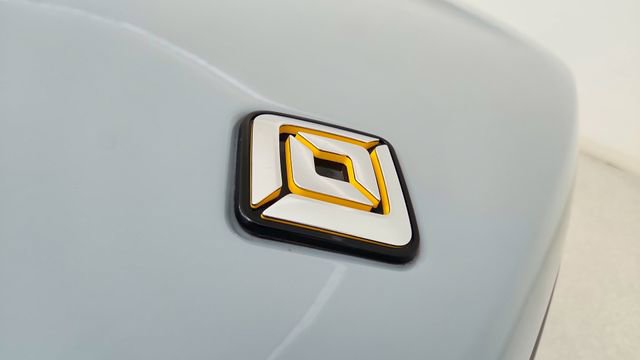 Used 2024 Rivian R1T Adventure image 16