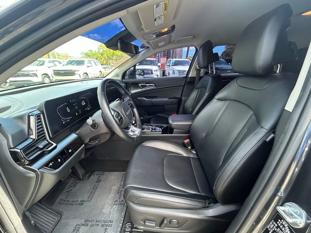 Used 2024 Kia Sportage EX image 13