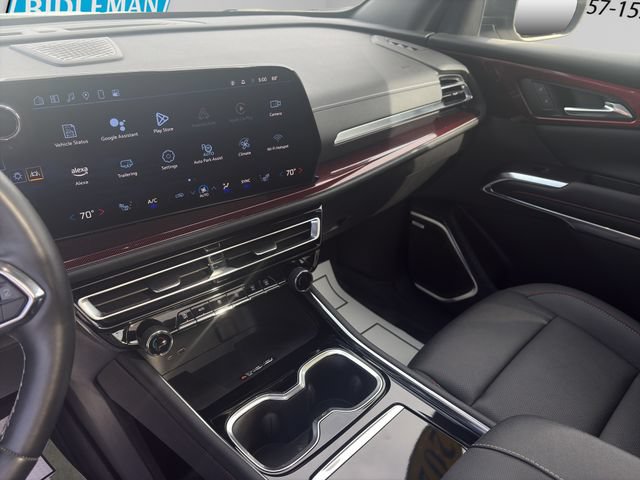Used 2024 Chevrolet Traverse Z71 w/ Enhanced Driving Package AWD/4WD image 18