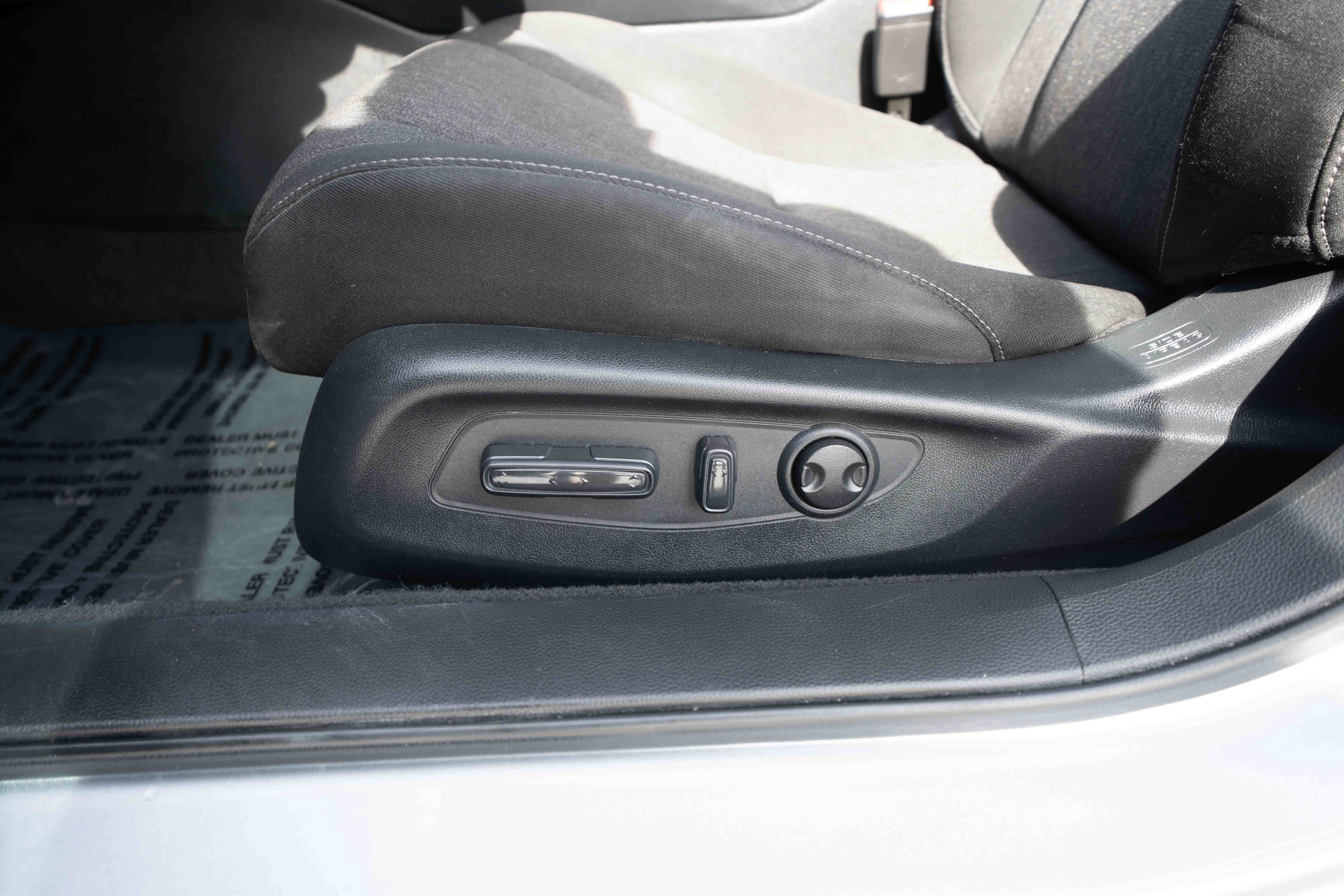 Used 2025 Honda Accord SE image 12
