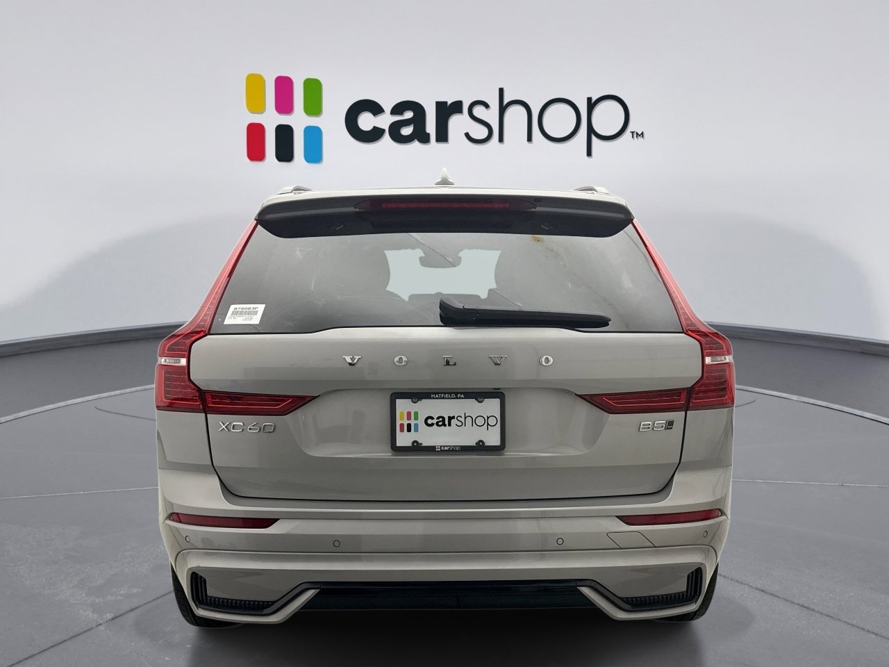 Used 2025 Volvo XC60 B5 Ultra w/ Climate Package image 4