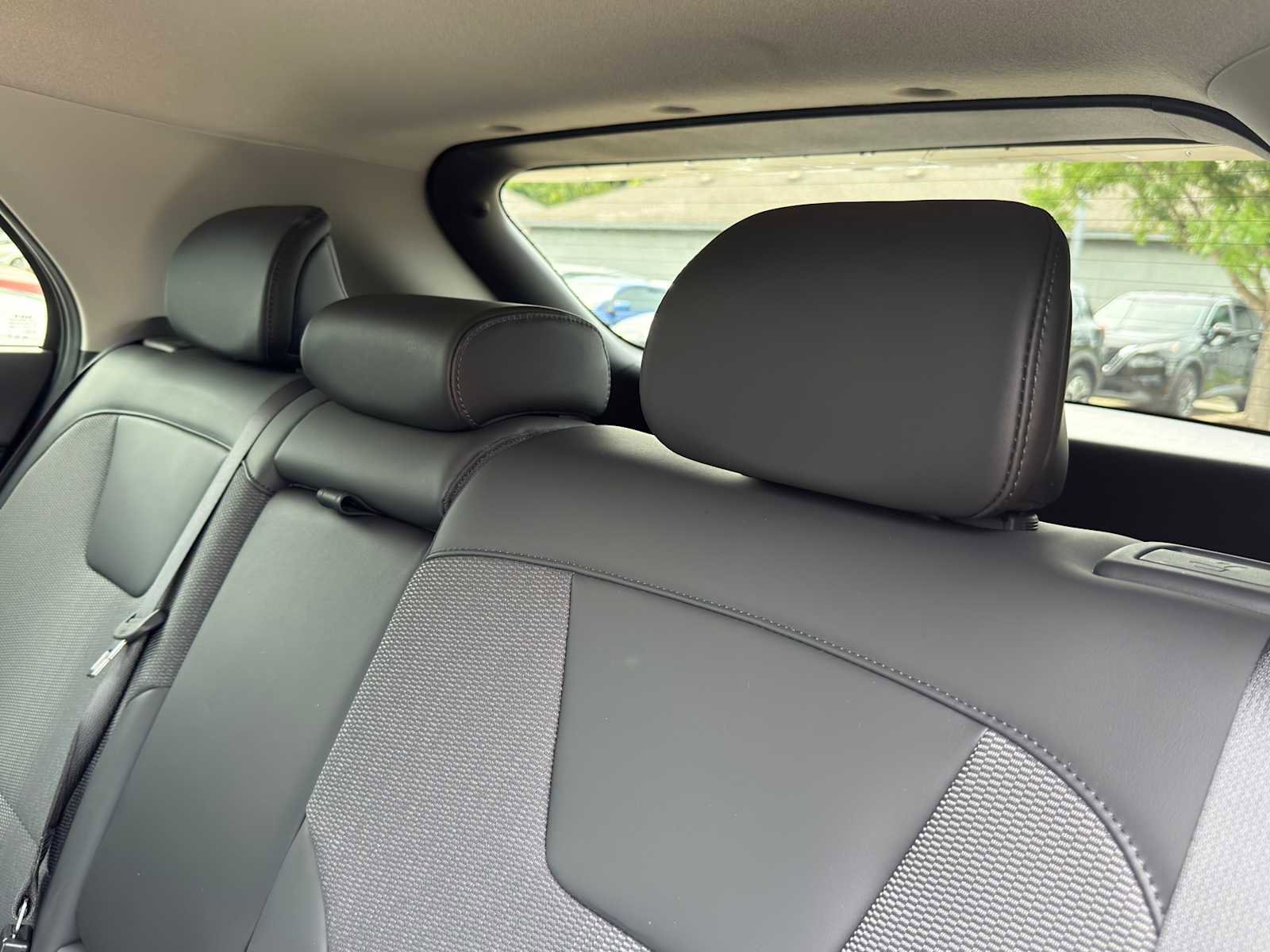 Certified 2024 Kia Niro Wind FWD image 30