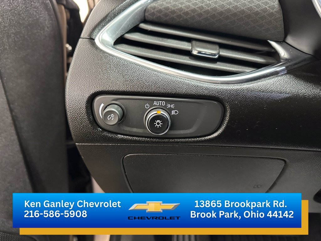 Certified 2019 Chevrolet Malibu LT w/ Driver Confidence Package FWD image 12