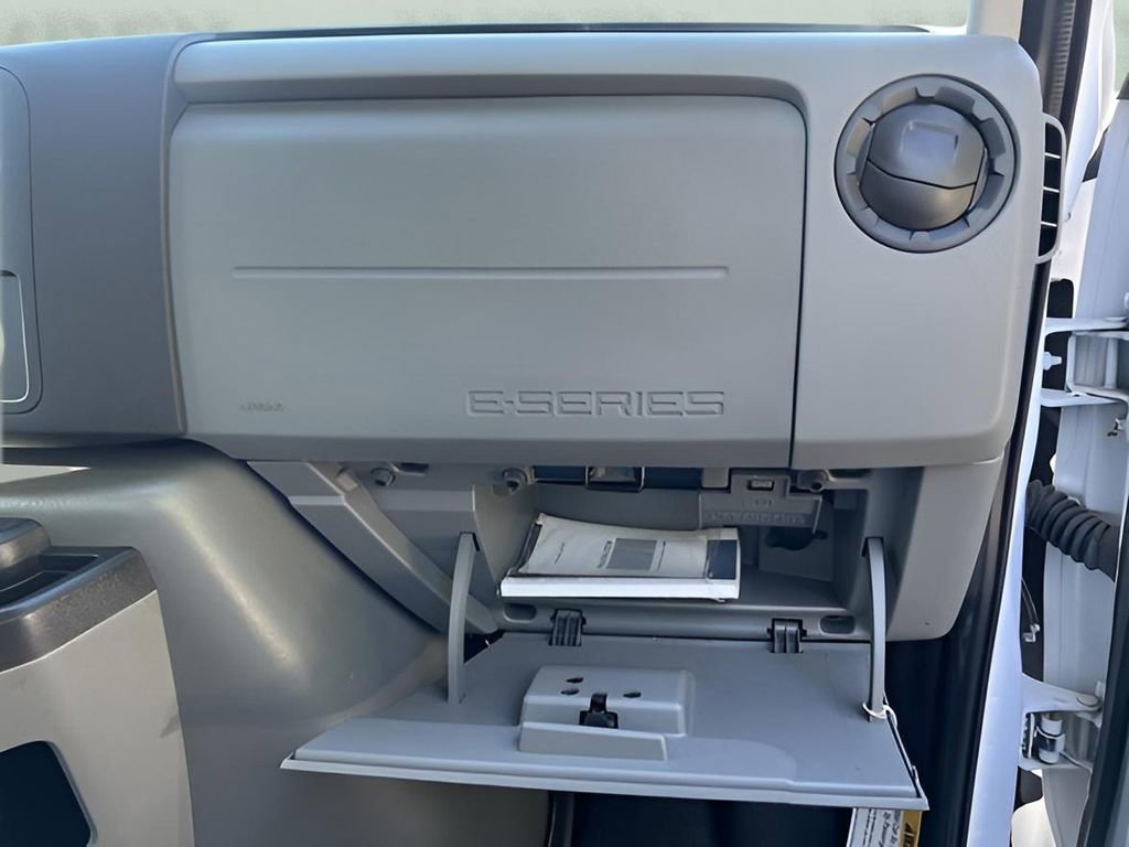 Used 2024 Ford E-450 and Econoline 450 Super Duty w/ Power Windows & Locks Group image 29